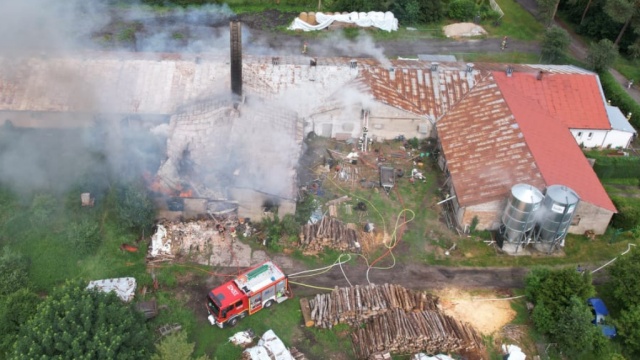 Dwadzieścia tysięcy kurcząt było zagrożonych pożarem w miejscowości Maszkowo.