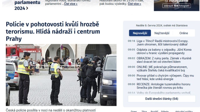 Czeska policja zaostrzyła późnym wieczorem środki bezpieczeństwa w miejscach publicznych.