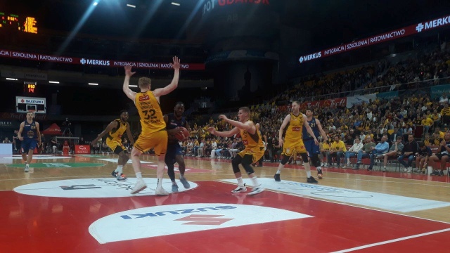 Koszykarze Kinga jeszcze bez tytułu mistrza Polski. Szczecinianie przegrali na wyjeździe z Treflem Sopot 84:88 w piątym finałowym meczu Orlen Basket Ligi.
