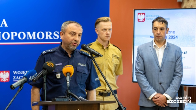O bezpieczeństwo mieszkańców województwa zachodniopomorskiego zadbają, jak co roku - policjanci, strażacy i ratownicy WOPR.