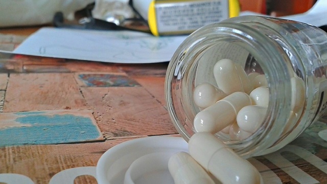 Poznańska lekarka sprzedawała recepty na fentanyl. Policjanci zatrzymali kobietę kilka miesięcy temu, ale dzisiaj poinformowali o sprawie.