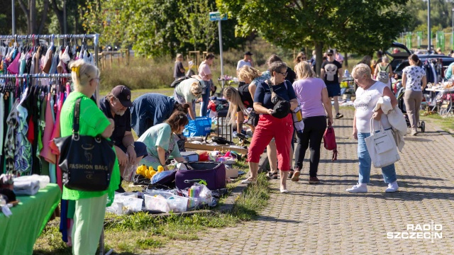 Rozpoczął się Jarmark Gumieniecki. Odbywa się nad jeziorkiem Słonecznym przy ul. Derdowskiego w Szczecinie.