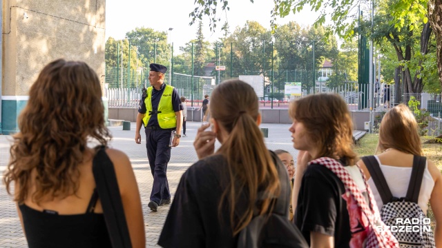 Bezpieczny powrót do szkoły - pod takim kryptonimem policjanci z całej Polski od kilku dni prowadzą akcję prewencyjno-informacyjną.