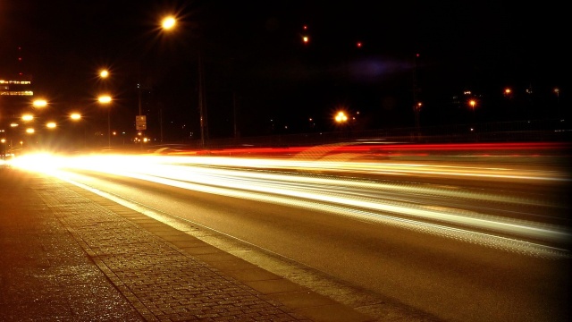 Ryk silnika, pisk opon i strzały z wydechu. To codzienność mieszkańców ulic Taczaka, 26 Kwietnia i osiedla Somosierry.