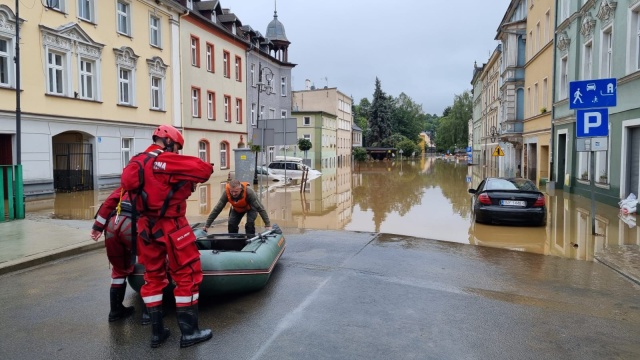 Kolejni strażacy z woj. zachodniopomorskiego wyjeżdżają, aby pomagać na zalanych terenach.