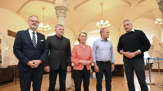 Część unijnych funduszy zostanie szybko przeznaczona na usuwanie skutków powodzi.