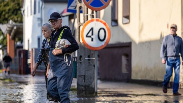 Stabilizuje się sytuacja powodziowa w Śląskiem. Straż pożarna prowadzi 10 interwencji.