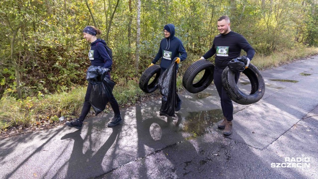 Trwa kolejna odsłona Trashmageddonu - biegu terenowego połączonego ze zbieraniem śmieci.