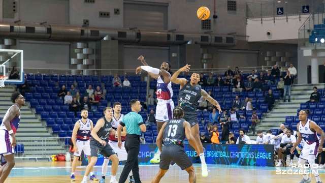 Koszykarze Kinga rozpoczęli zmagania w Lidze Mistrzów FIBA.