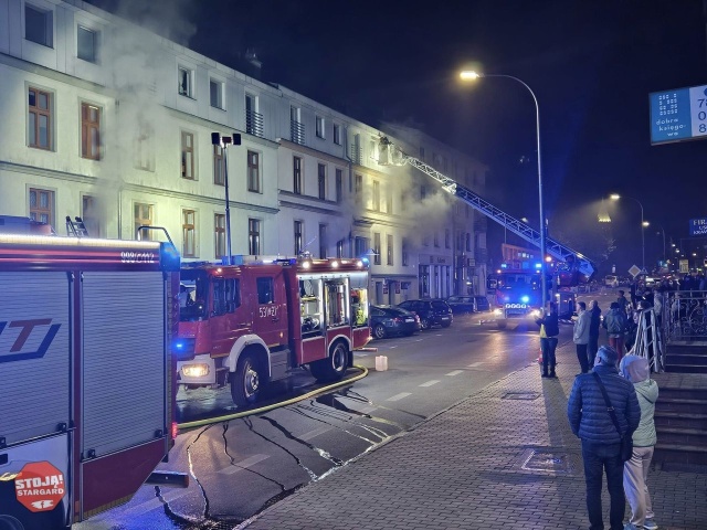 Dzieci z domu dziecka w Stargardzie zostały tymczasowo przeniesione do innej placówki. To po pożarze, który wybuchł późnym wieczorem w jednym z pokojów w placówce opiekuńczo-wychowawczej przy ul. Piłsudskiego.