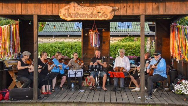 Kapela Janiszewskich odkrywa dawną muzyki Pomorza