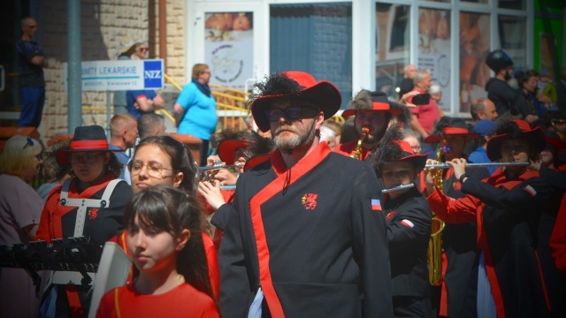 Ponad 250 muzyków z ośmiu orkiestr dętych z zachodniopomorskiego zagra wspólnie utwór szczecińskiego zespołu Hey - Moja i Twoja Nadzieja w aranżacji na orkiestry dęte.