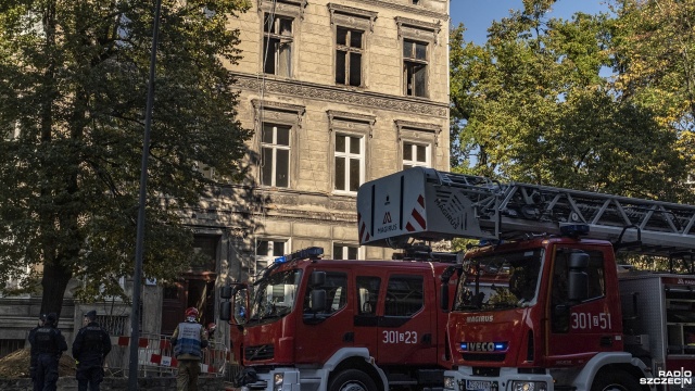 Pożar kamienicy w Szczecinie - jedna osoba poszkodowana. Doszło do niego w budynku przy ulicy Niedziałkowskiego 4.