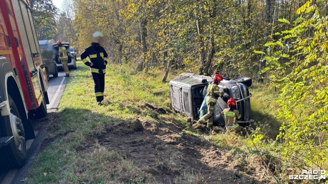 Dwie osoby poszkodowane po zderzeniu dwóch samochodów na drodze wojewódzkiej nr 175.