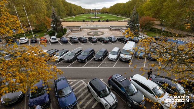 Płatny Parking Niestrzeżony przy ul. Szymanowskiego w Szczecinie od 1 maja przyszłego roku zostanie wyłączony ze strefy PPN. To znaczy, że w tym miejscu, już za kilka miesięcy, powstaną specjalne miejsca parkingowe.