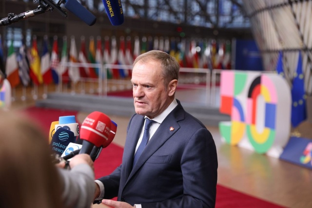 Jeśli rozejm między Ukrainą a Rosją to tylko trwały - podkreślał podczas szczytu Rady Europejskiej premier Donald Tusk.