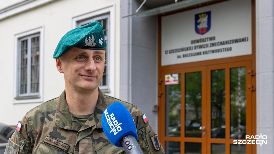Major Błażej Łukaszewski z 12. Szczecińskiej Dywizji Zmechanizowanej. Fot. Robert Stachnik [Radio Szczecin]