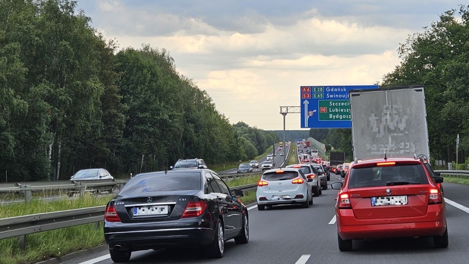 Korki od Niemiec na węźle Kijewo. Fot. Sławomir Orlik [Radio Szczecin]