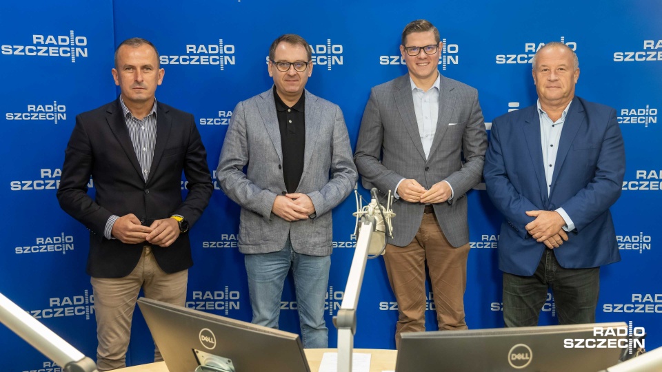 Od prawej: Artur Szłabawka, Patryk Jaskulski, Dawid Krystek, Marcin Łapeciński. Fot. Robert Stachnik [Radio Szczecin]