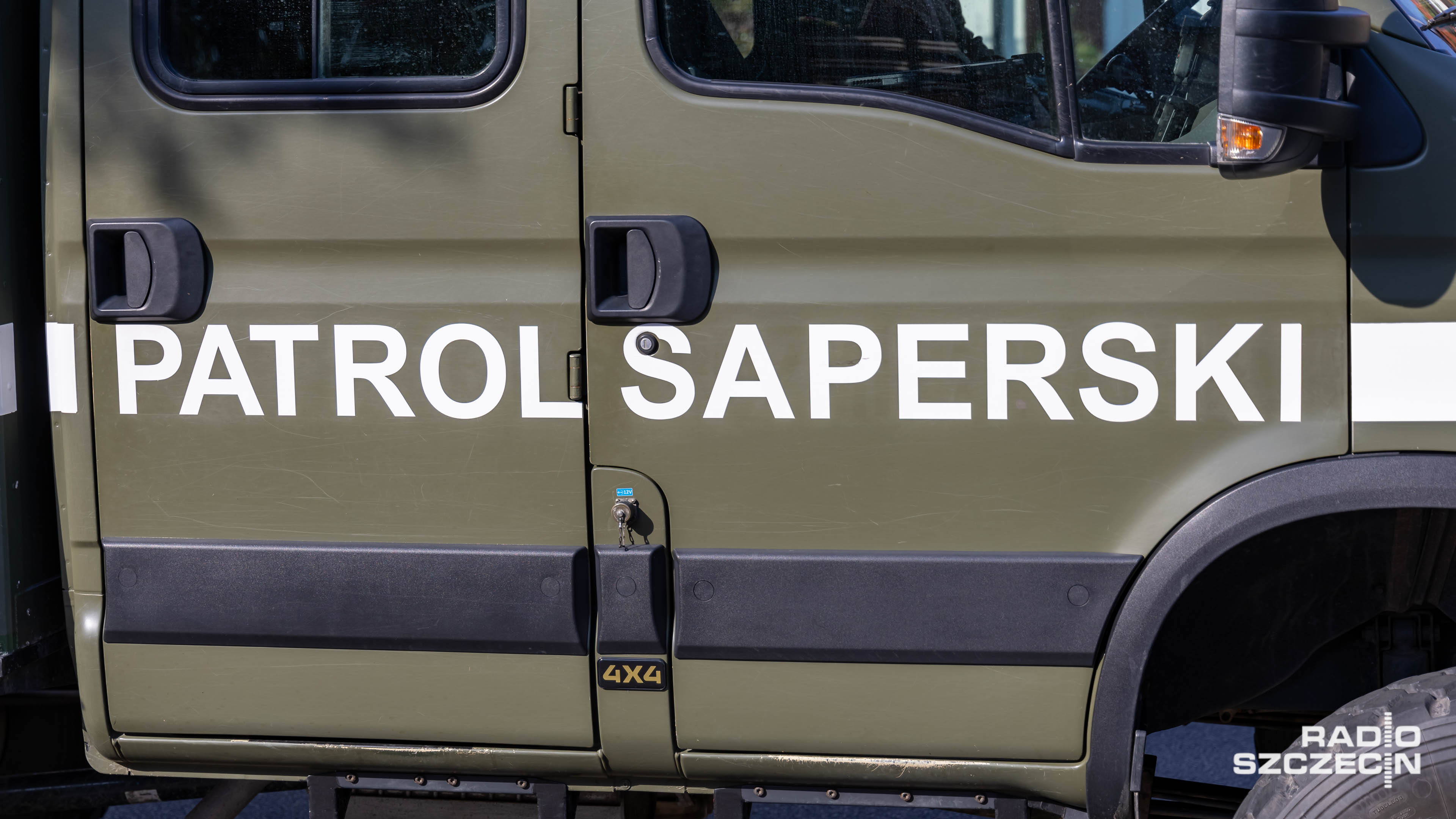 Ewakuacja mieszkańców dwóch bloków w Szczecinku. To po tym jak w jednym z mieszkań przy ul. Szkolnej znaleziono pocisk przeciwlotniczy.