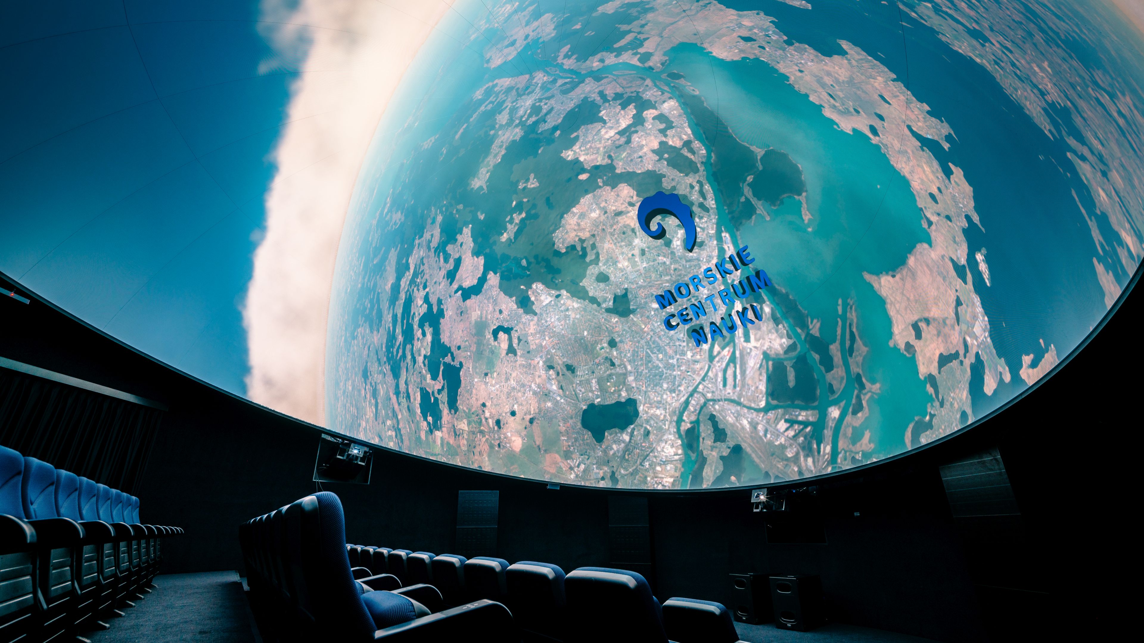 Eksperymenty z ciekłym azotem, nocna obserwacja nieba i miasteczko naukowe.