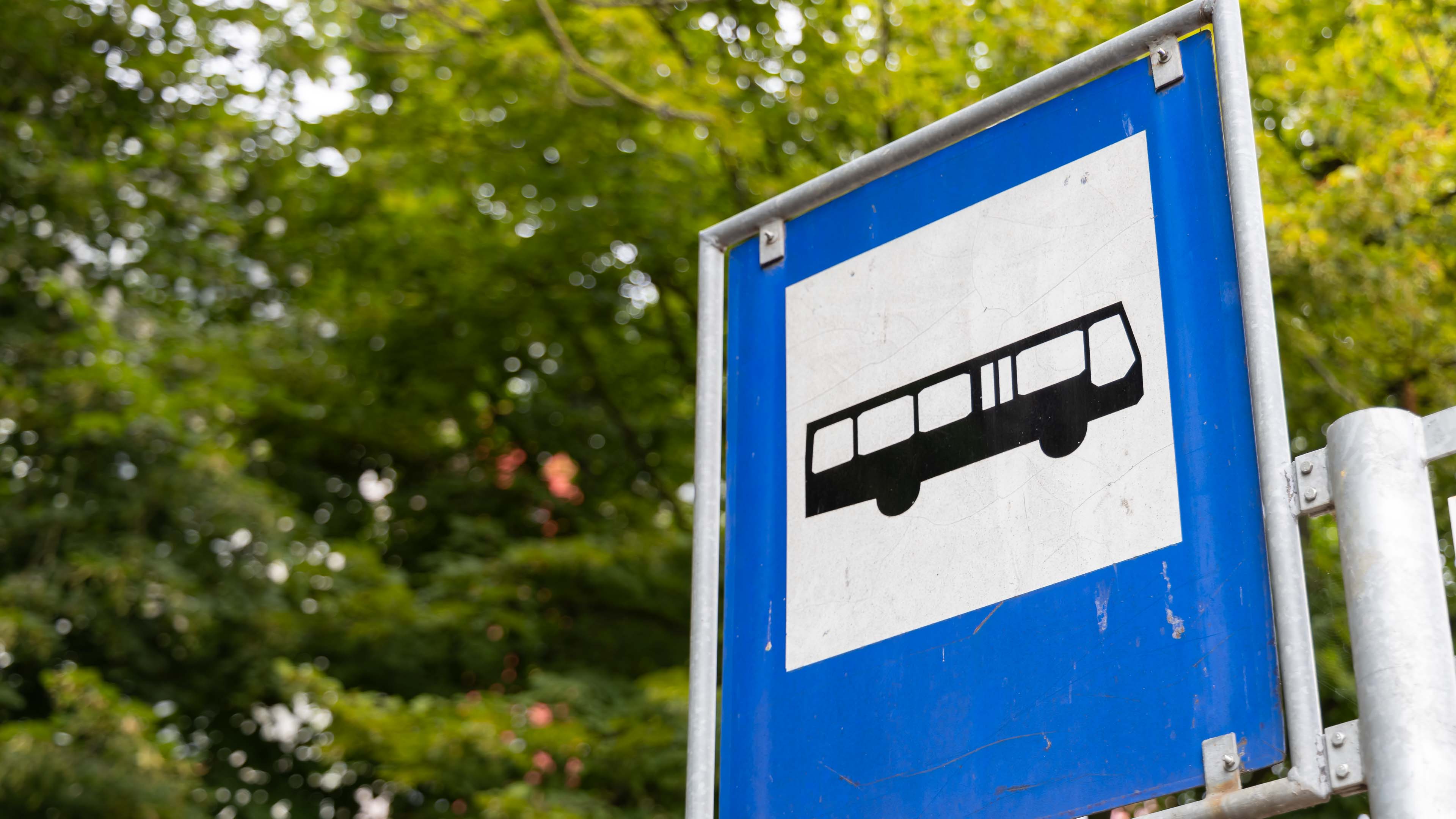 Gmina Police planuje uruchomić nową linię autobusową numer 204.