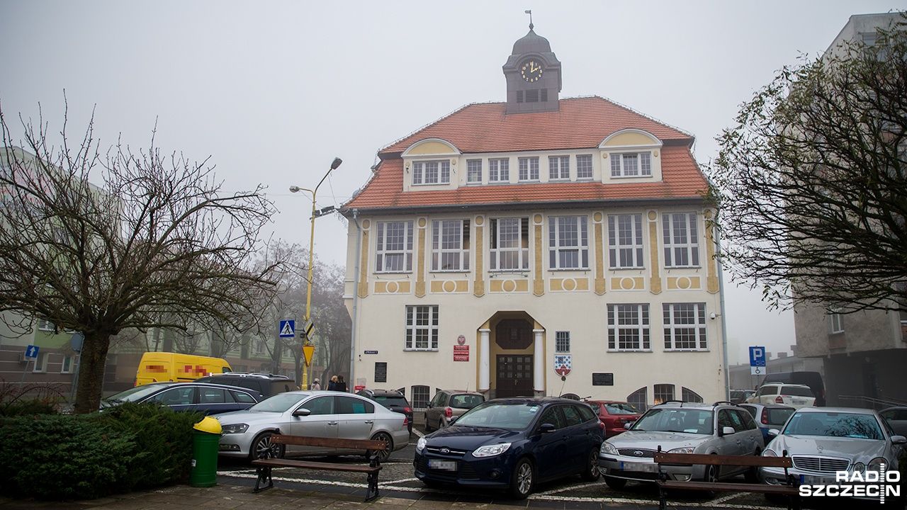 Referendum w sprawie odwołania burmistrza Nowogardu nie odbędzie się. Komisarz wyborczy w Szczecinie odrzucił wniosek, bo nie udało się zebrać wymaganej liczby ważnych podpisów.