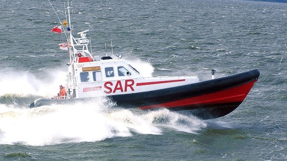 Dyrektor Morskiej Służby Poszukiwania i Ratownictwa Sebastian Kluska mówił w TVP Info, że w okolicach Gdyni podczas sztormu wywróciły się jachty uczestniczące w regatach.