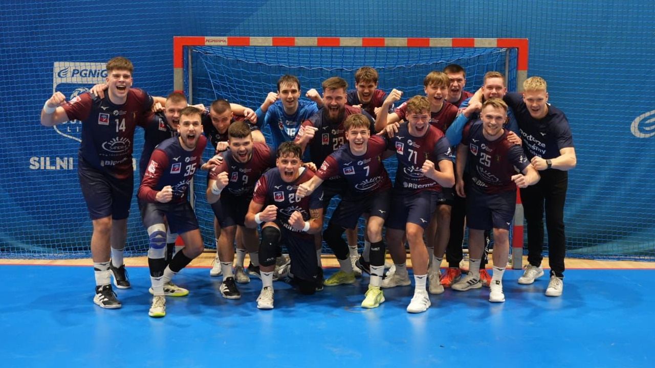 Piłkarze ręczni Sandry SPA Pogoni będą bronić pozycji lidera tabeli Ligi Centralnej.