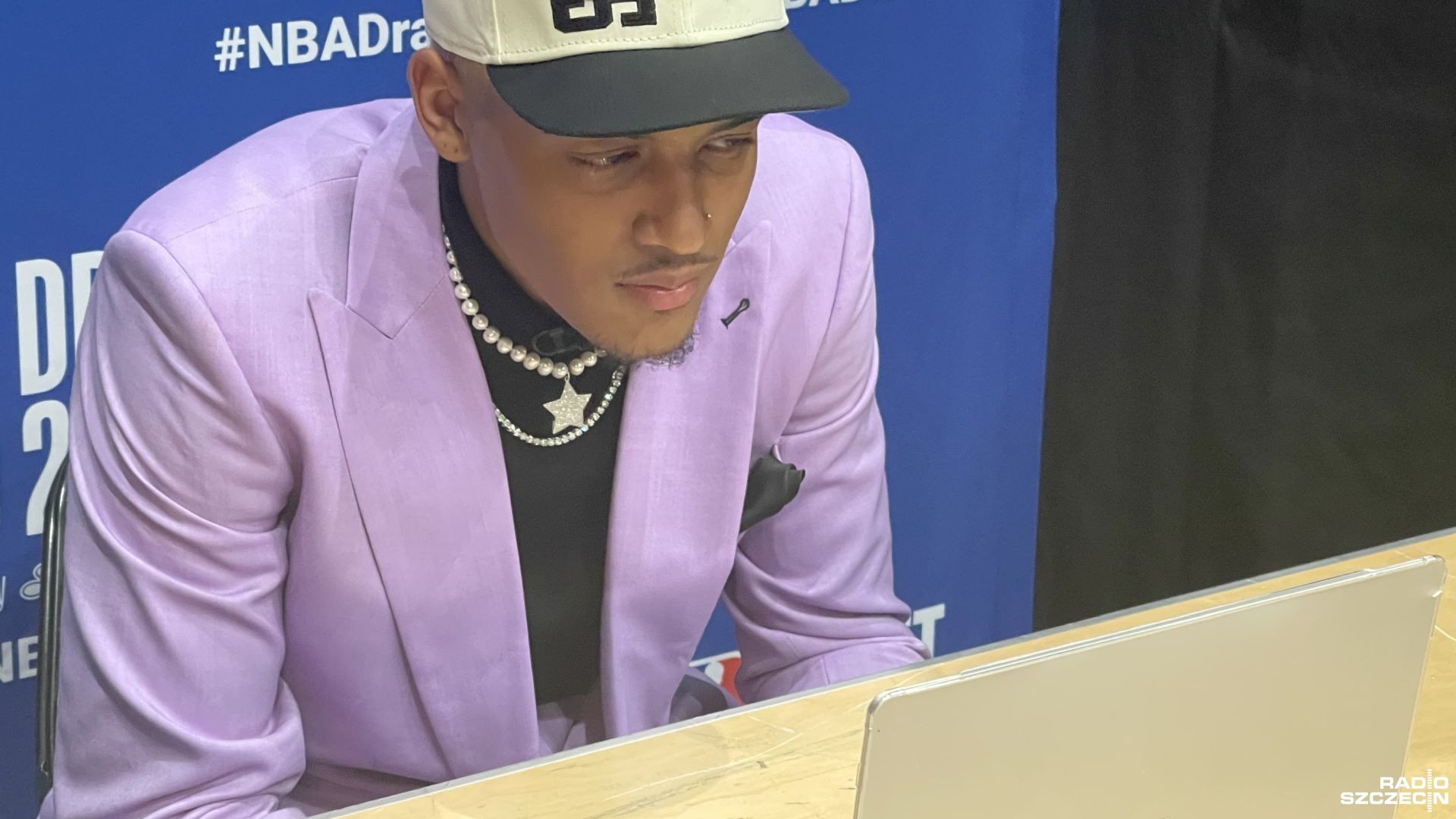Jeremy Sochan w nowym sezonie koszykarskiej ligi NBA będzie występował w Portland Trail Blazers.