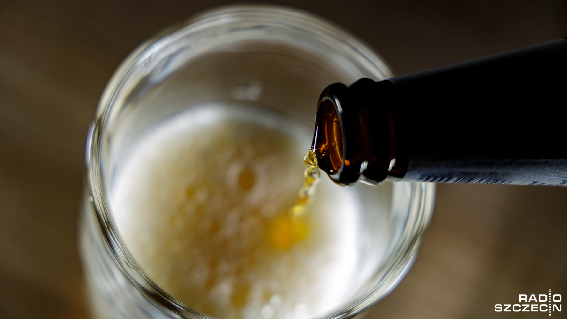 To niektóre zapisy z projektów ustaw Nowej Lewicy oraz Polski 2050, którymi zajął się Sejm. Propozycje różnią się, jeśli chodzi o kwestie zakazu sprzedaży alkoholu w nocy. Lewica chce, by zakaz był wprowadzony ustawowo i obowiązywał od 22:00 do 6:00. Polska 2050 proponuje, by o tym decydowały samorządy.