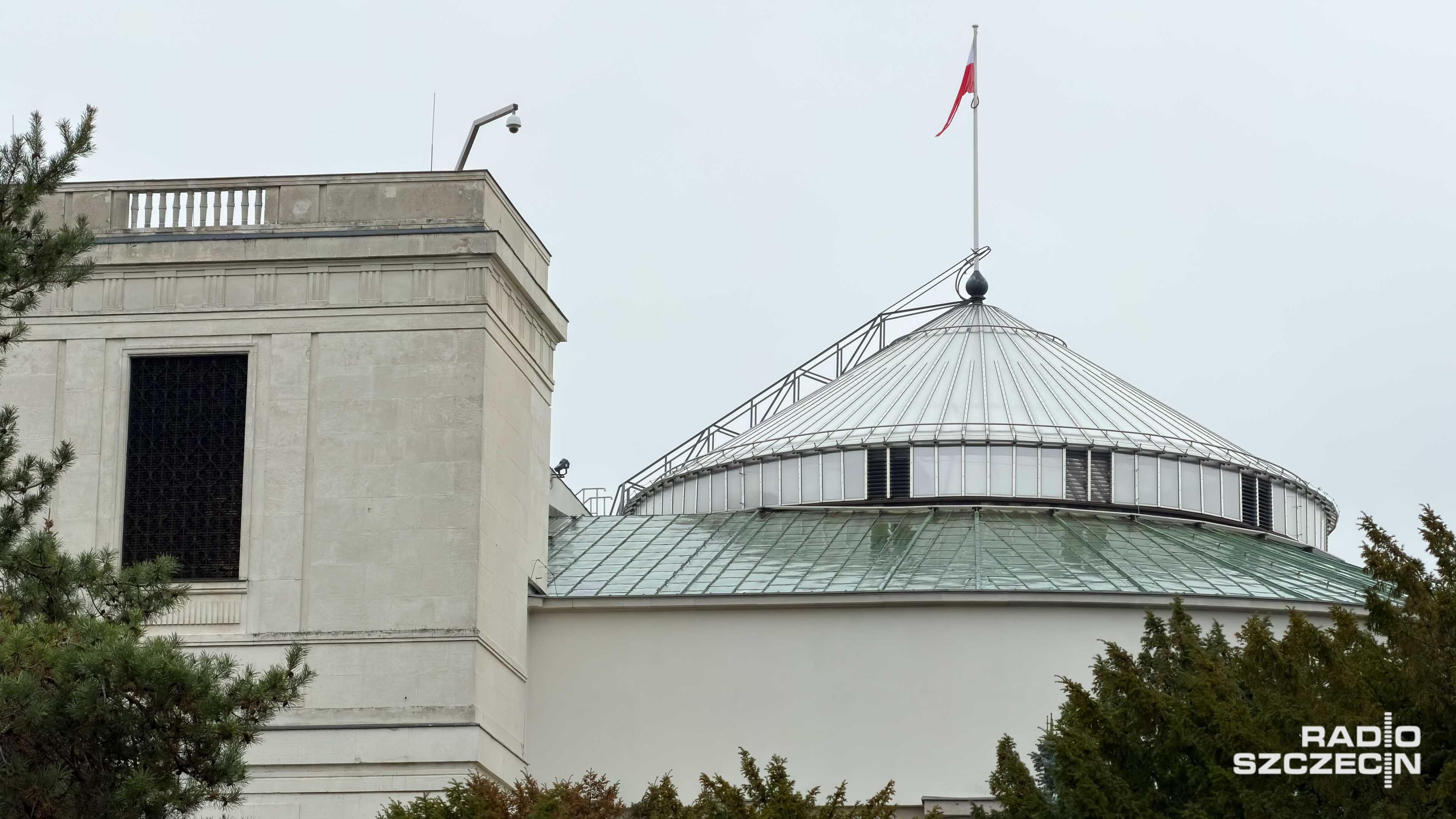 Prezydencka wersja tzw. ustawy łańcuchowej trafiła już do Sejmu, który zamierza jednak odrzucić weto głowy państwa. Potrzebuje do tego 35 głosów w obecności co najmniej połowy ustawowej liczby posłów.