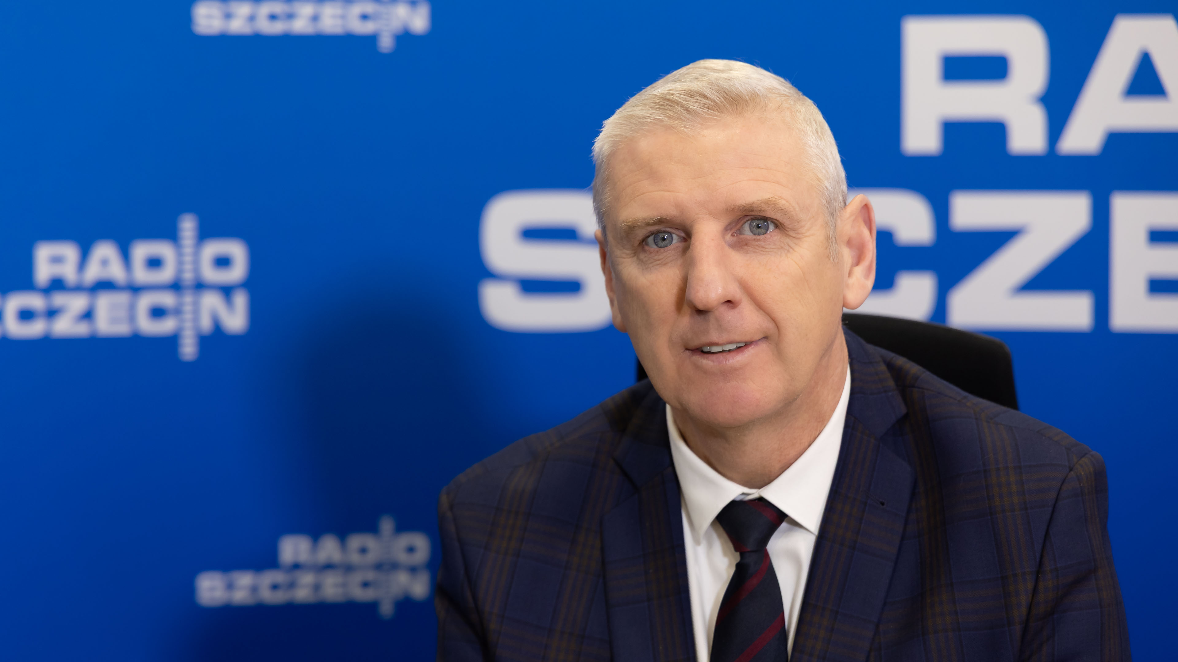 Burmistrz Kamienia Pomorskiego komentuje na antenie Radia Szczecin akty agresji wymierzone w urzędników.