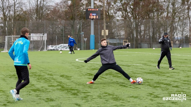 Fot. Robert Stachnik [Radio Szczecin] Piłkarze Świtu trenują do rundy wiosennej [ZDJĘCIA]