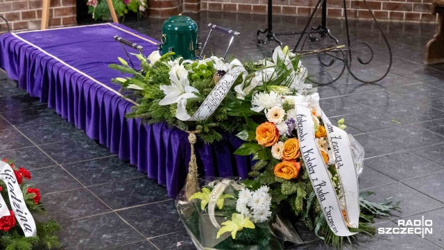 Fot. Robert Stachnik [Radio Szczecin] Bliscy i przyjaciele pożegnali red. Jerzego Szafulskiego [ZDJĘCIA]