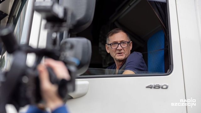 Fot. Robert Stachnik [Radio Szczecin] Zablokowane centrum Szczecina. Protest transportowców [WIDEO, ZDJĘCIA]