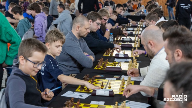 Fot. Robert Stachnik [Radio Szczecin] Szachy łączą pokolenia. "Chess Eagles" w Event Arenie [WIDEO, ZDJĘCIA]