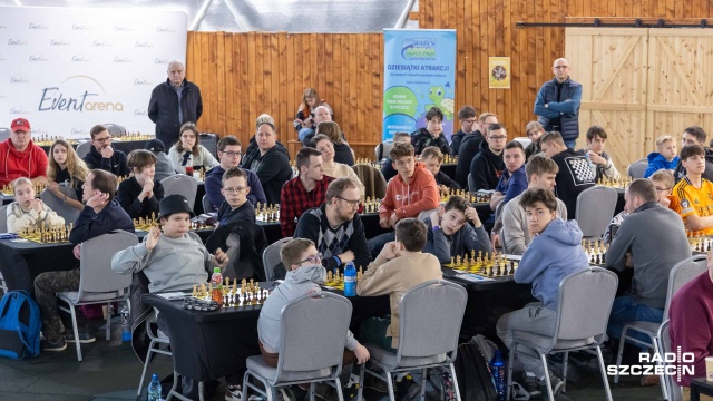 Fot. Robert Stachnik [Radio Szczecin] Szachy łączą pokolenia. "Chess Eagles" w Event Arenie [WIDEO, ZDJĘCIA]