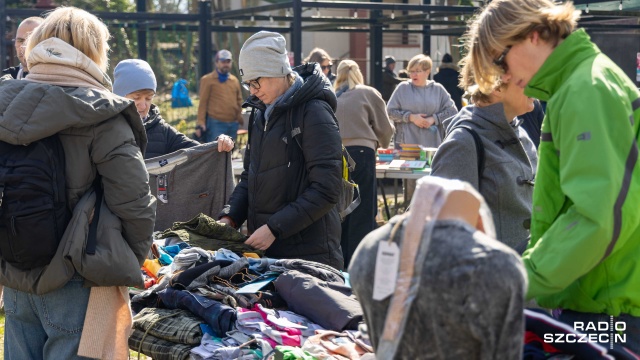 Fot. Robert Stachnik [Radio Szczecin] Charytatywny pchli targ dla chorego Adasia [WIDEO, ZDJĘCIA]