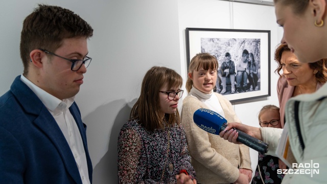 Fot. Robert Stachnik [Radio Szczecin] "Zmienić sposób postrzegania i pokazać drugą stronę". Powstał mural [WIDEO, ZDJĘCIA]
