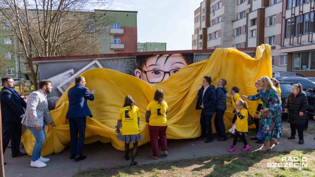 Fot. Robert Stachnik [Radio Szczecin] "Zmienić sposób postrzegania i pokazać drugą stronę". Powstał mural [WIDEO, ZDJĘCIA]
