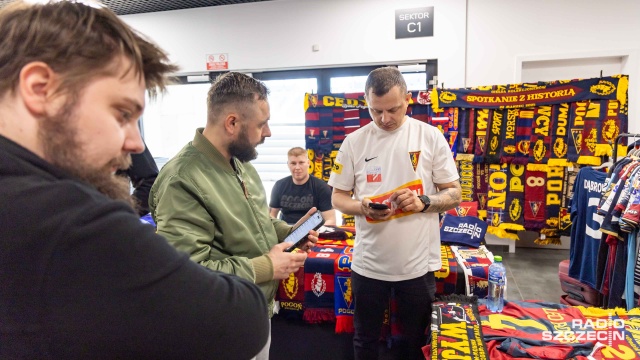 Fot. Robert Stachnik [Radio Szczecin] "Bardzo fajnie, że klub myśli o kibicach". Spotkanie z Historią na stadionie Pogoni [ZDJĘCIA]