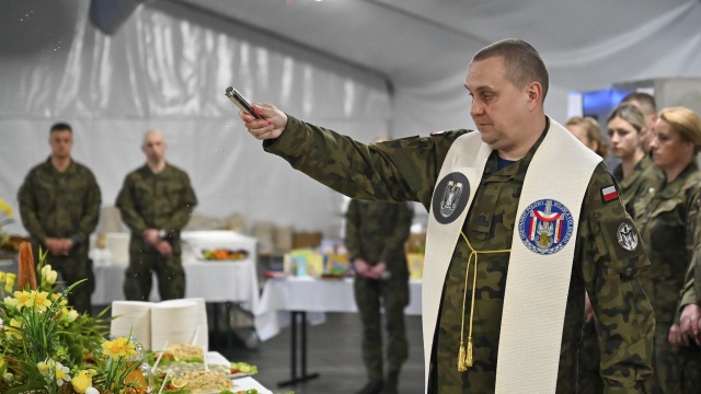 Fot. ppor. Manuela Kaczyńska Żołnierze 12. SDZ świętują daleko od domu [ZDJĘCIA]