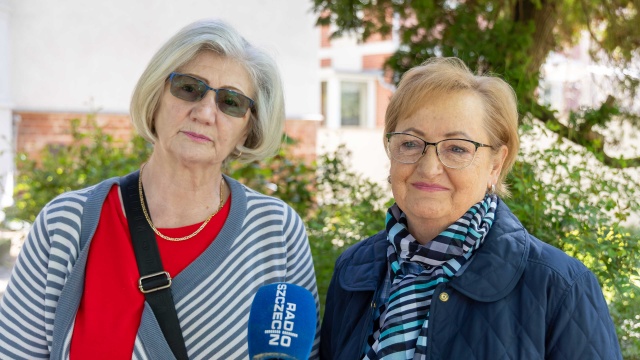 Fot. Robert Stachnik [Radio Szczecin] Pogodno. Ławki są, śmietników brak. Krytyczne opinie mieszkańców [ZDJĘCIA]