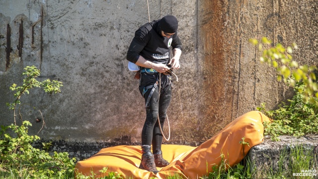 Fot. Kamila Kozioł [Radio Szczecin] Pobił rekord we wspinaczce na linie. W ten sposób chce też pomóc choremu dziecku [WIDEO, ZDJĘCIA]