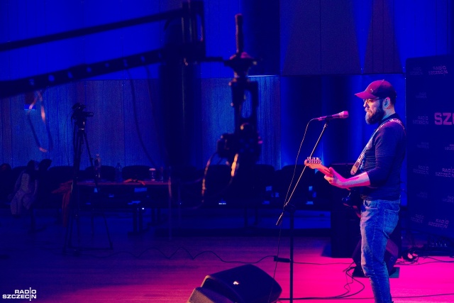 Gruba Ryba, fot. Piotr Rokicki Gruba Ryba popłynęła na falach eteru! [WIDEO, ZDJĘCIA]