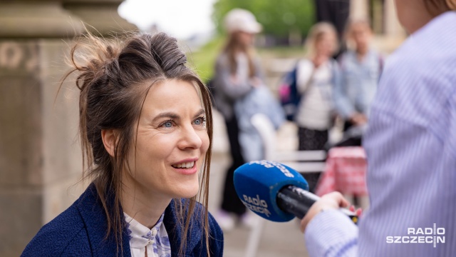 Barbara Drazkov. Fot. Robert Stachnik [Radio Szczecin] Niecodzienny koncert Silent Piano na Wałach Chrobrego [WIDEO, ZDJĘCIA]
