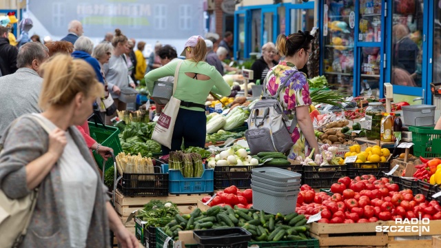 Fot. Robert Stachnik [Radio Szczecin] Kolejki w sklepach przed majówką [WIDEO, ZDJĘCIA]