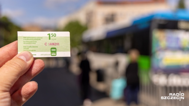 Fot. Robert Stachnik [Radio Szczecin] Mieszkańcy: drożeją bilety komunikacji miejskiej, ale... nie można ich kupić [ZDJĘCIA]