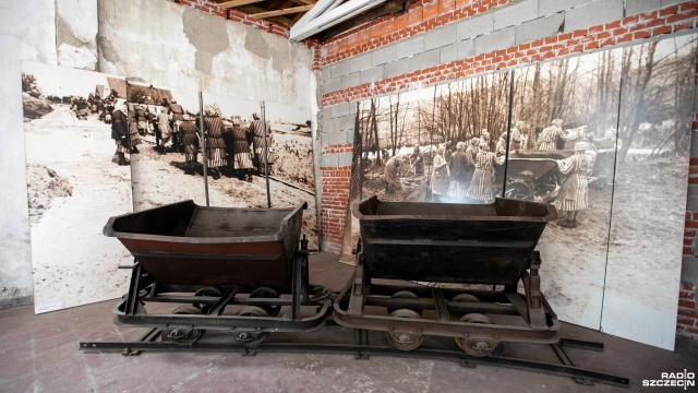 Fot. Weronika Łyczywek [Radio Szczecin] Licealiści ze Szczecina odwiedzili obóz w Ravensbrück [WIDEO, ZDJĘCIA]